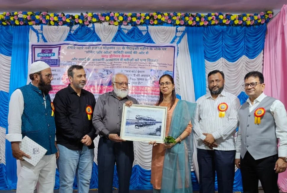 Dignitaries Felicitation and Memento Presentation